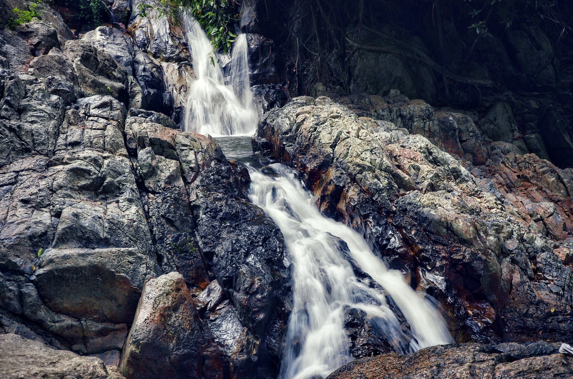 Na Muang Waterfalls